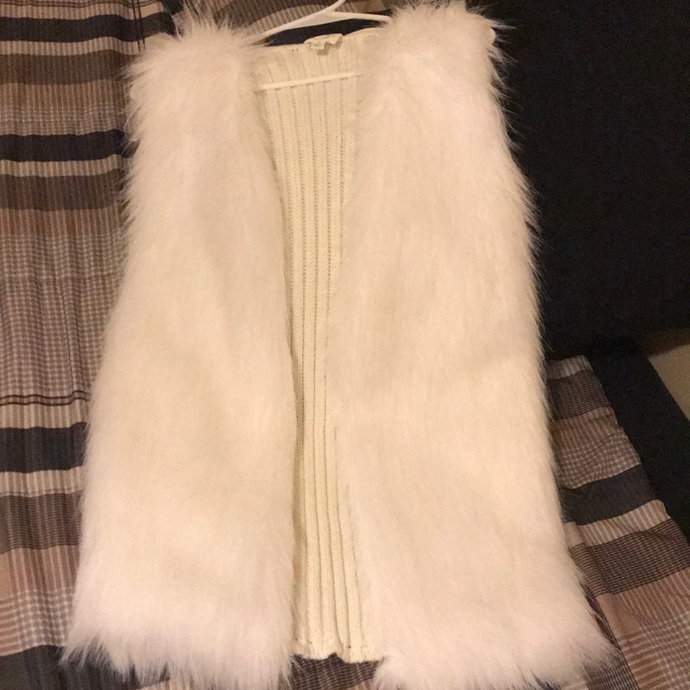 Fur vest.